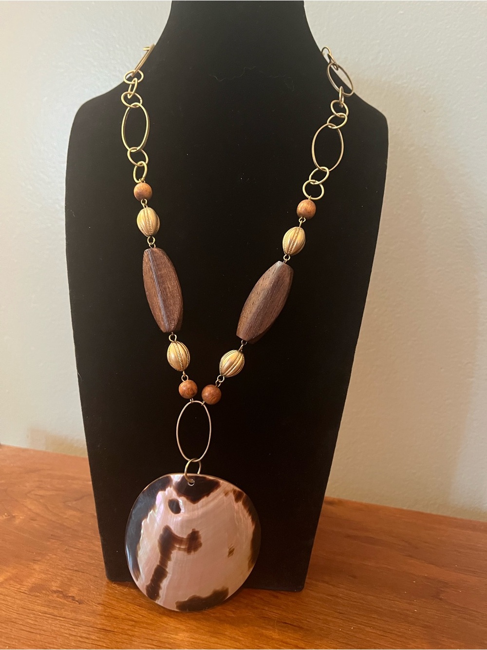 Necklace Black Lip Mother of Pearl Shell Disc